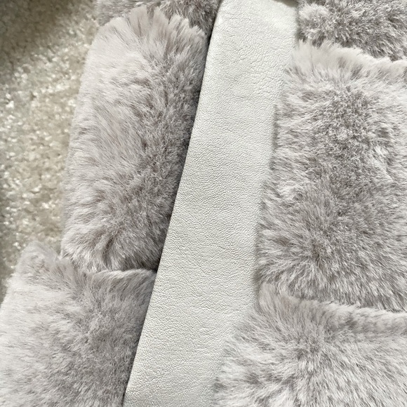 Grey Faux Fur Coat - Like New - Picture 4 of 7